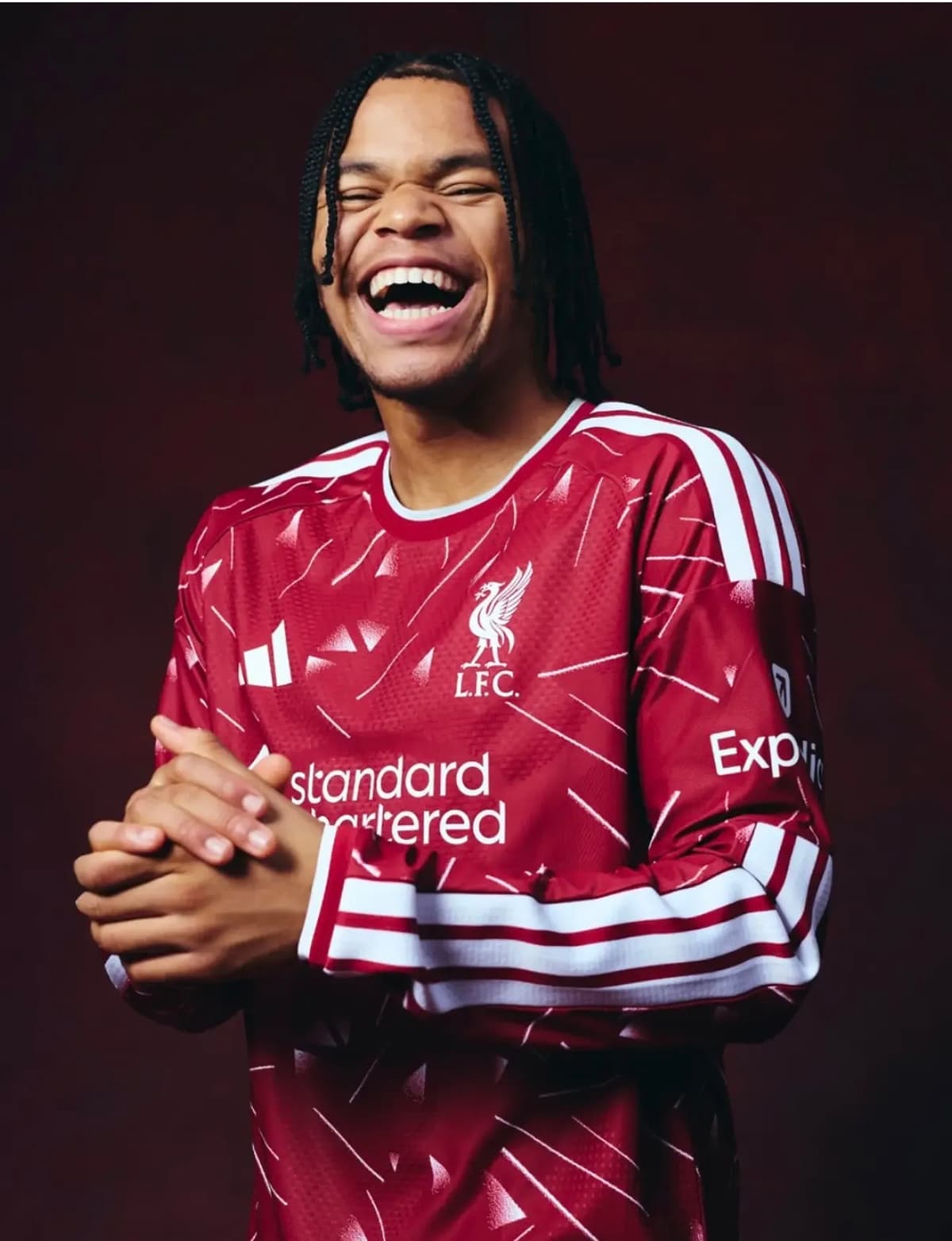 Bannière Liverpool — maillot 2026/2027 dans l'ambiance du stade