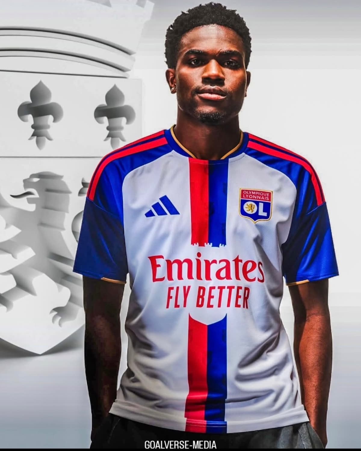 Bannière Olympique Lyonnais — maillot 2026/2027 dans l'ambiance du stade